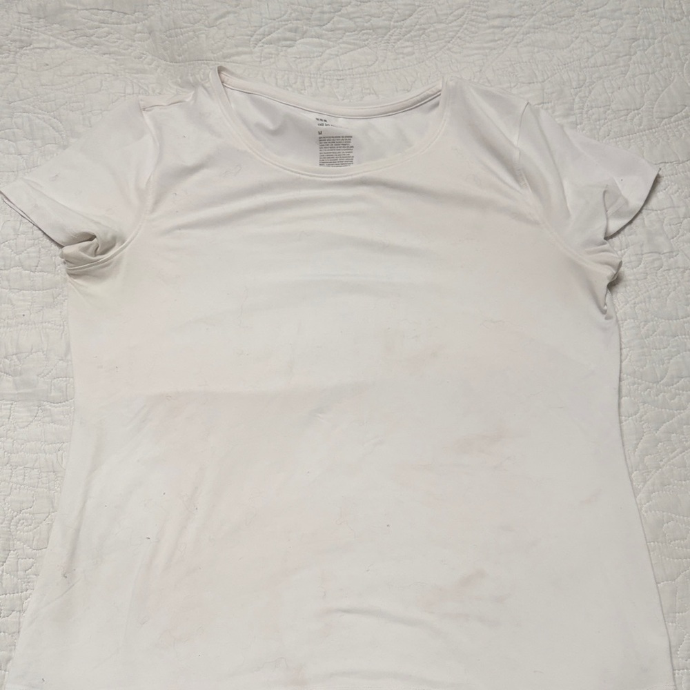 all in motion White Scoop Neck Short Sleeve Tee sz M